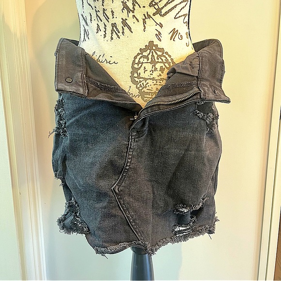 American Eagle Outfitters Distressed Black Denim Skirt - Picture 11 of 16